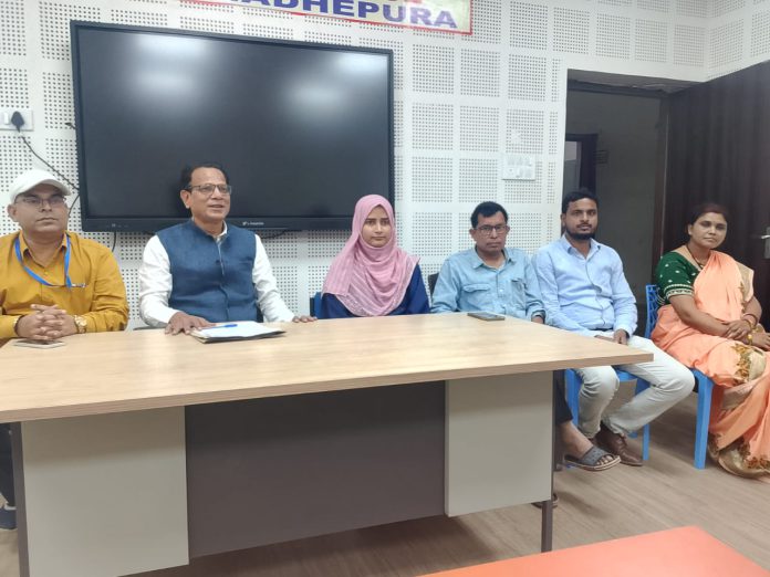 बहुआयामी व्यक्तित्व